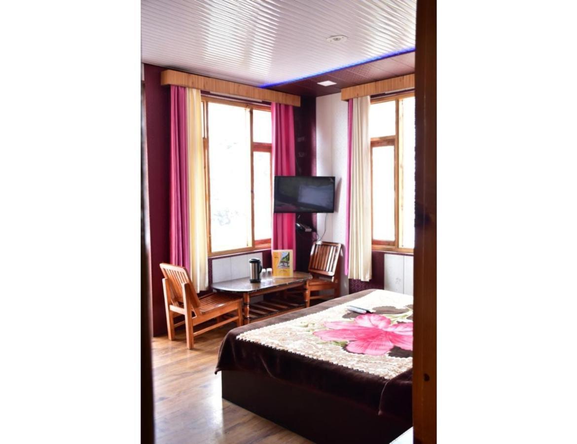 Hotel Peak View, Lahaul Sissu Luaran gambar