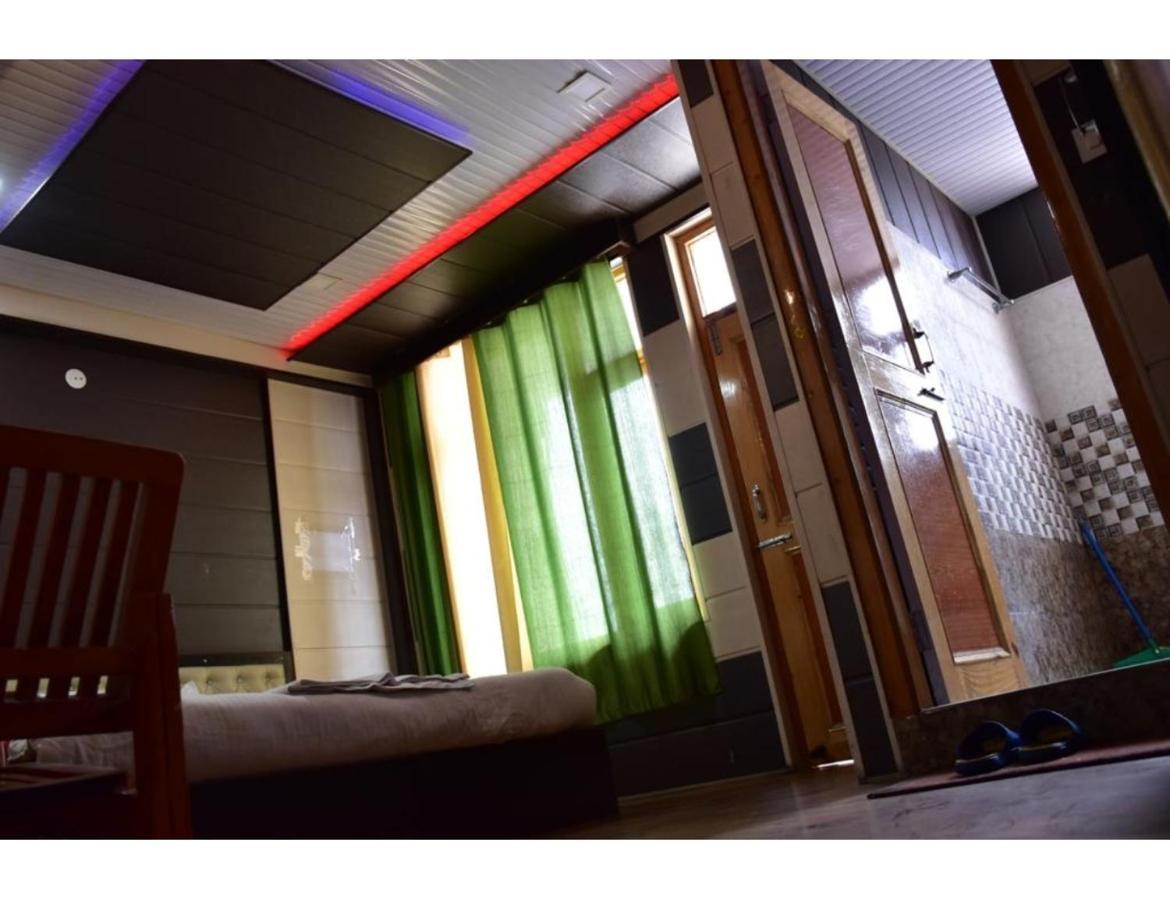 Hotel Peak View, Lahaul Sissu Luaran gambar